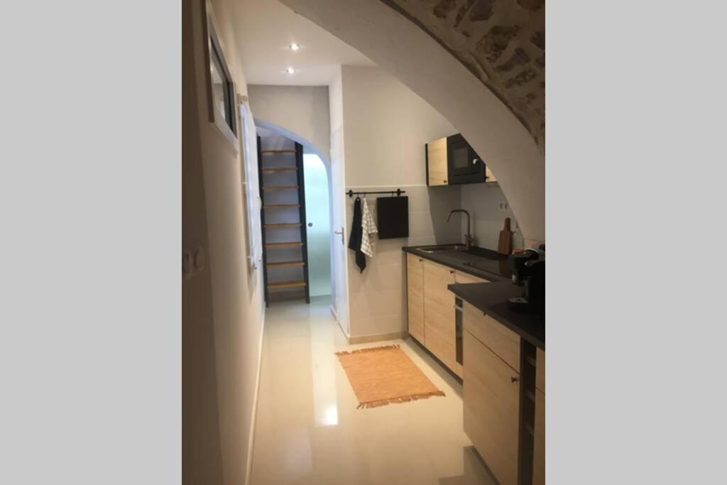 Studio Tout Equipe Apartman Marguerittes Kültér fotó